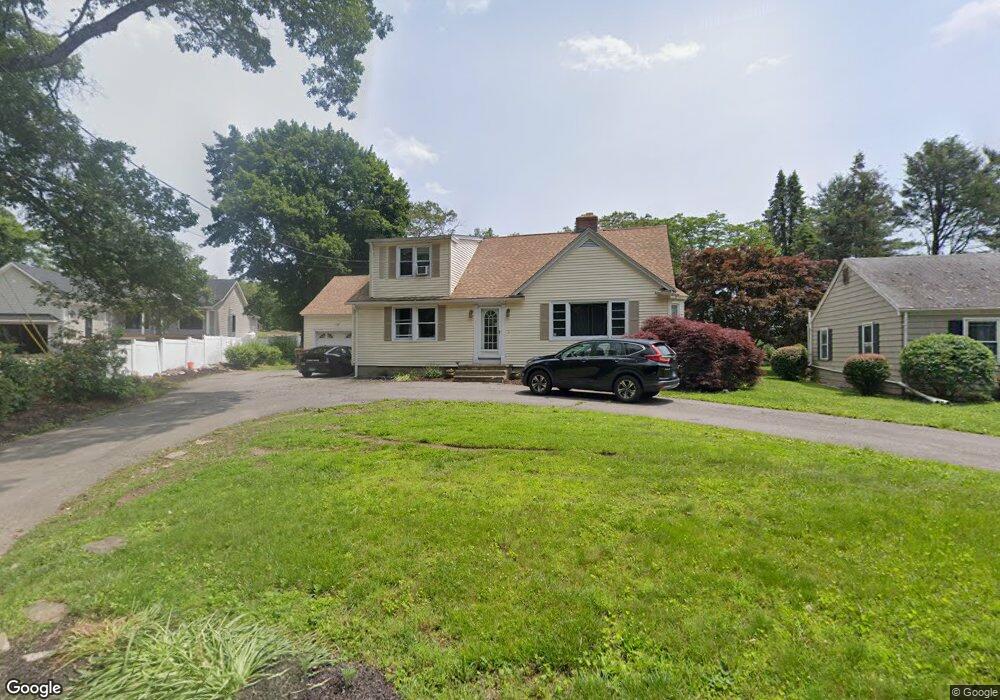 576 Huntington St, Shelton, CT 06484 - photo 1