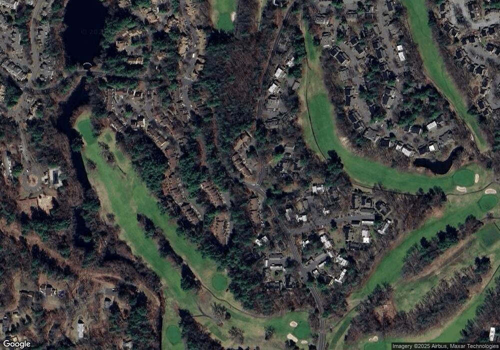 9 Overlook Ct, Avon, CT 06001 - photo 1