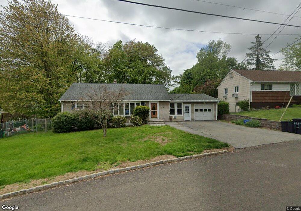 25 Elm St, Garnerville, NY 10923 - photo 1