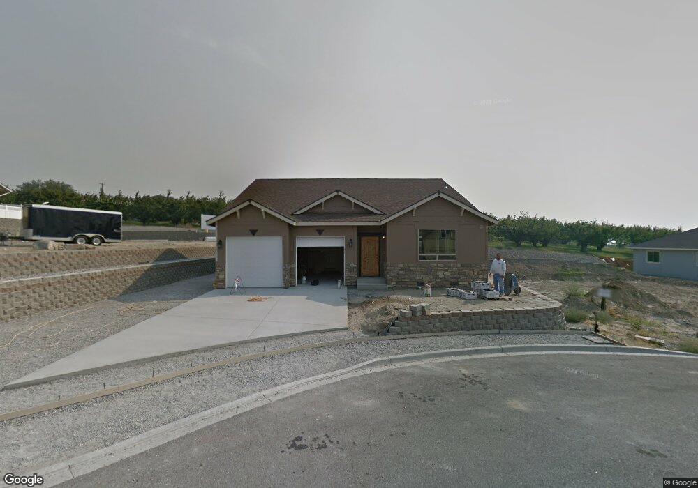 617 S James Ave, East Wenatchee, WA 98802 - photo 1