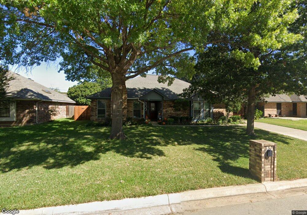 6408 Chilton Dr, North Richland Hills, TX 76182 - photo 1