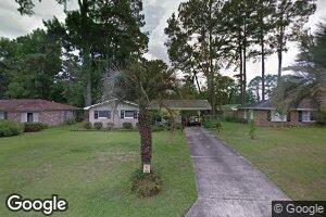 9205 Garland Dr, Savannah, GA 31406