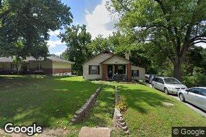 9869 Jeffrey Dr, Saint Louis, MO 63137