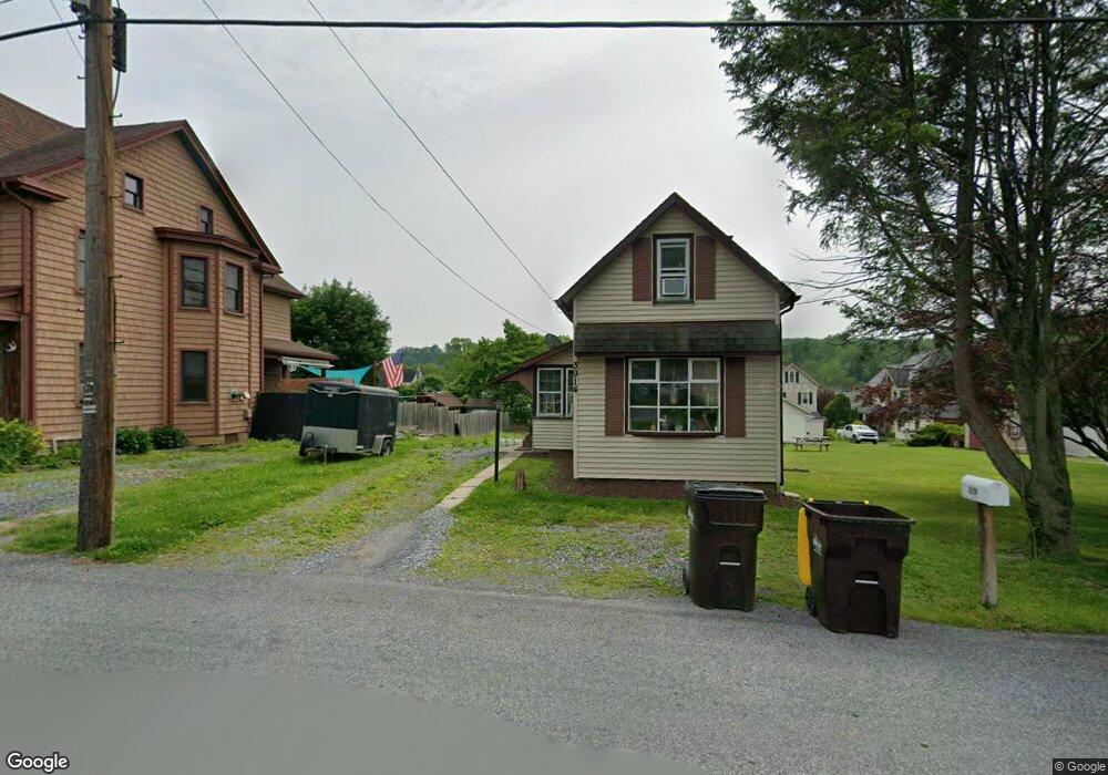 3902 E Grant St, Slatington, PA 18080 - photo 1