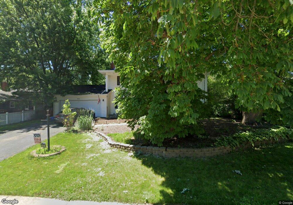 1053 Laurel Ln, Naperville, IL 60540 - photo 1