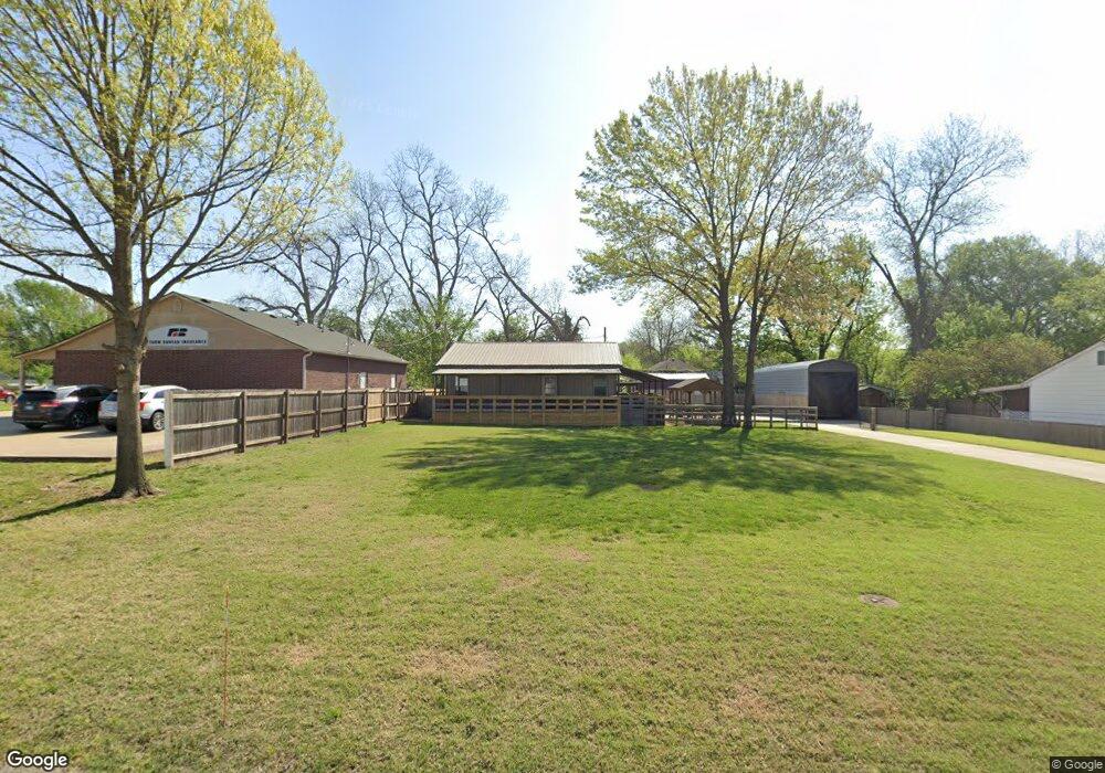 911 S Muskogee St, Sapulpa, OK 74066 - photo 1