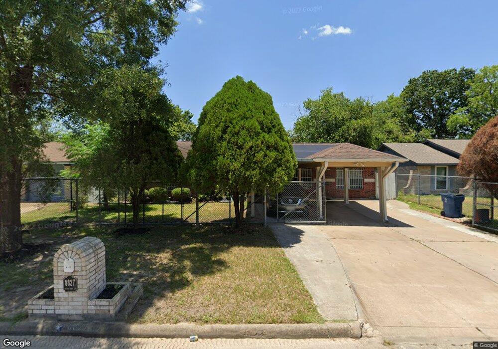 8827 Burford Ln, Houston, TX 77088 - photo 1