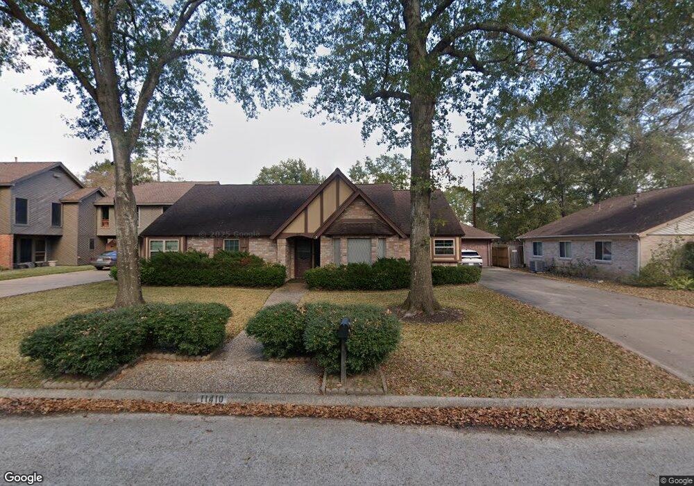 11410 Gatesden Dr, Tomball, TX 77377 - photo 1