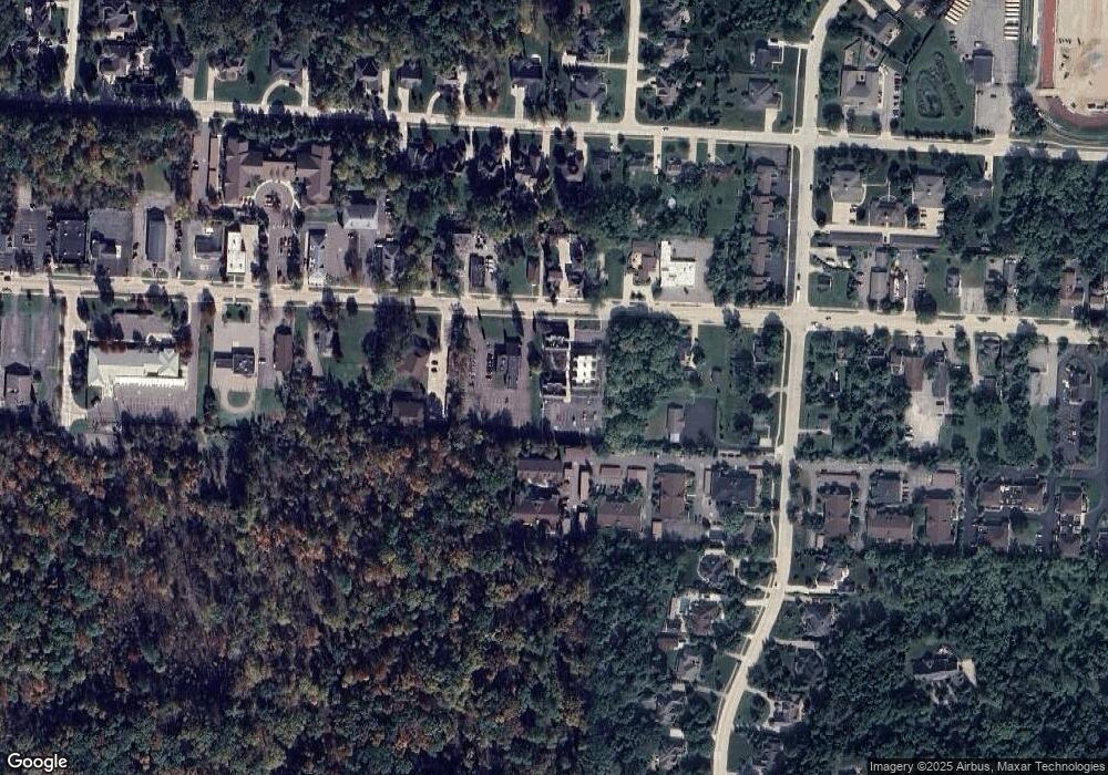 8537 Macomb St, Grosse Ile, MI 48138 - photo 1