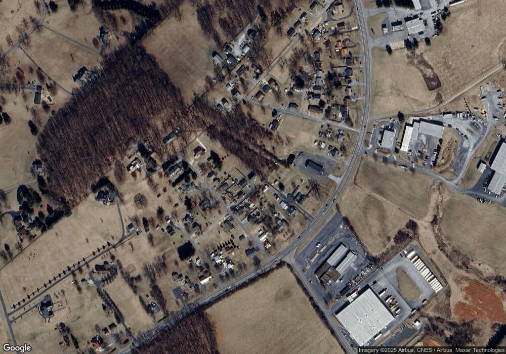 35 Fleetwood Rd, Staunton, VA 24401 - photo 1