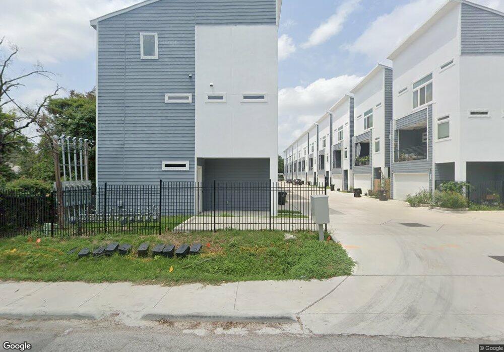 512 Thornton Rd, Houston, TX 77018 - photo 1