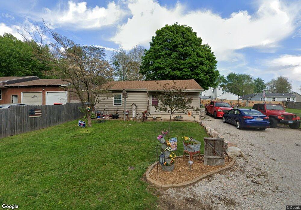 300 Oscar St, Lincoln, IL 62656 - photo 1