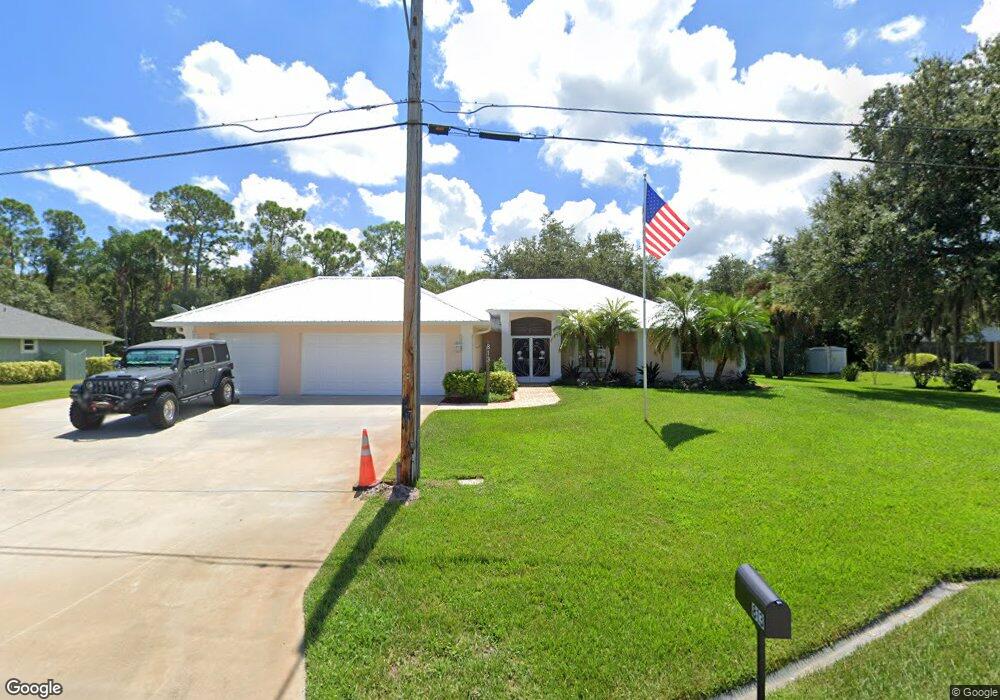 813 Gladiola Ave, Sebastian, FL 32958 - photo 1