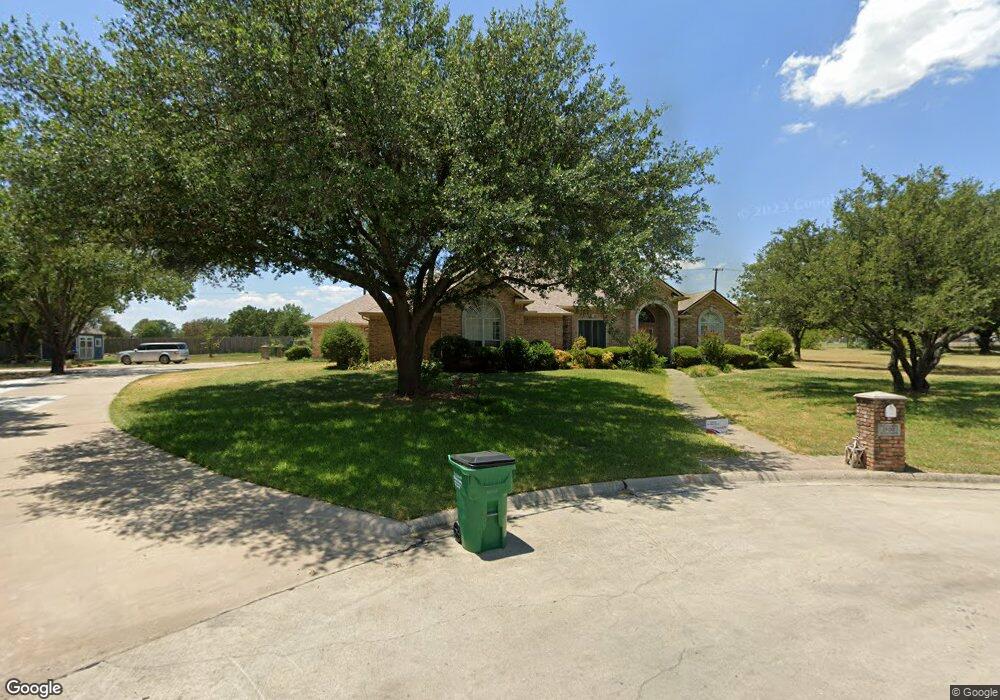 1900 Woodlawn Ct, Gainesville, TX 76240 - photo 1