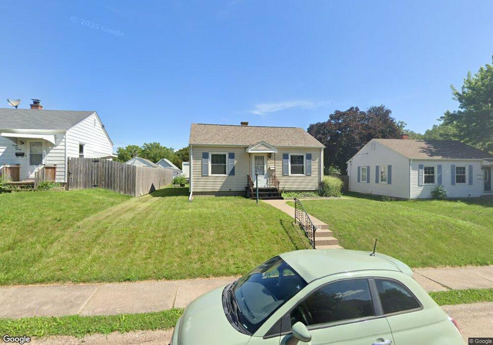 2114 W High St, Davenport, IA 52804 - photo 1