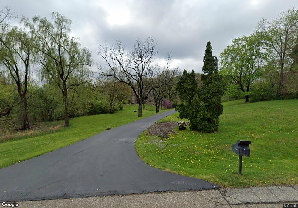 3540 Greentree Rd, Bloomfield Hills, MI 48304 - photo 1