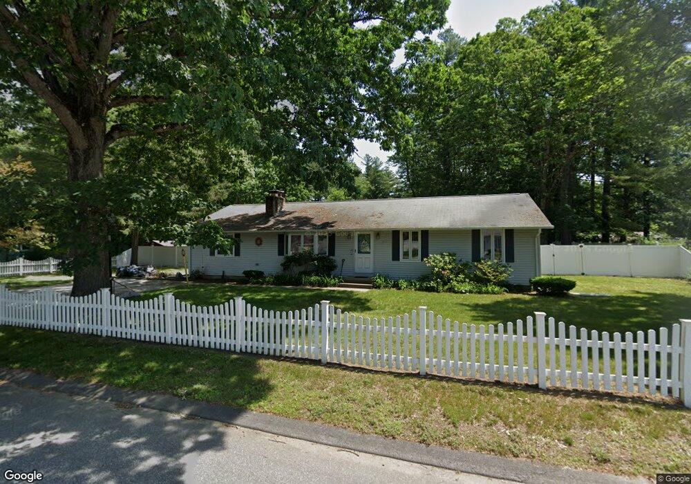 12 Currier Rd, MerriMacK, NH 03054 - photo 1