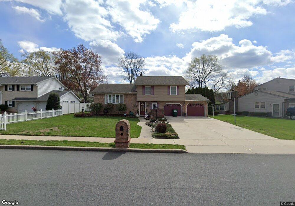 20 Hearthstone Dr, Reading, PA 19606 - photo 1