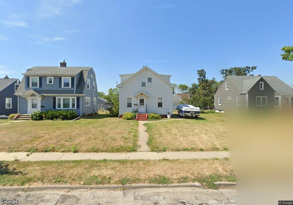 1910 9th St SW, Cedar Rapids, IA 52404 - photo 1