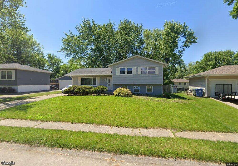 329 W 63rd St, Davenport, IA 52806 - photo 1