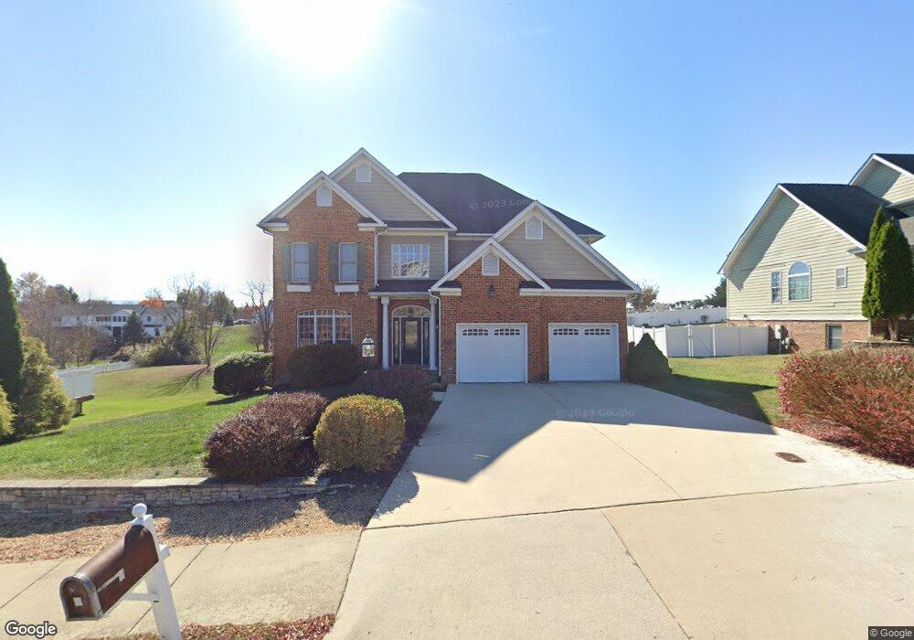 110 Windsor Dr, Fishersville, VA 22939 - photo 1