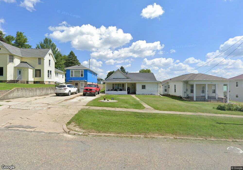 365 S Vine St, West Union, IA 52175 - photo 1