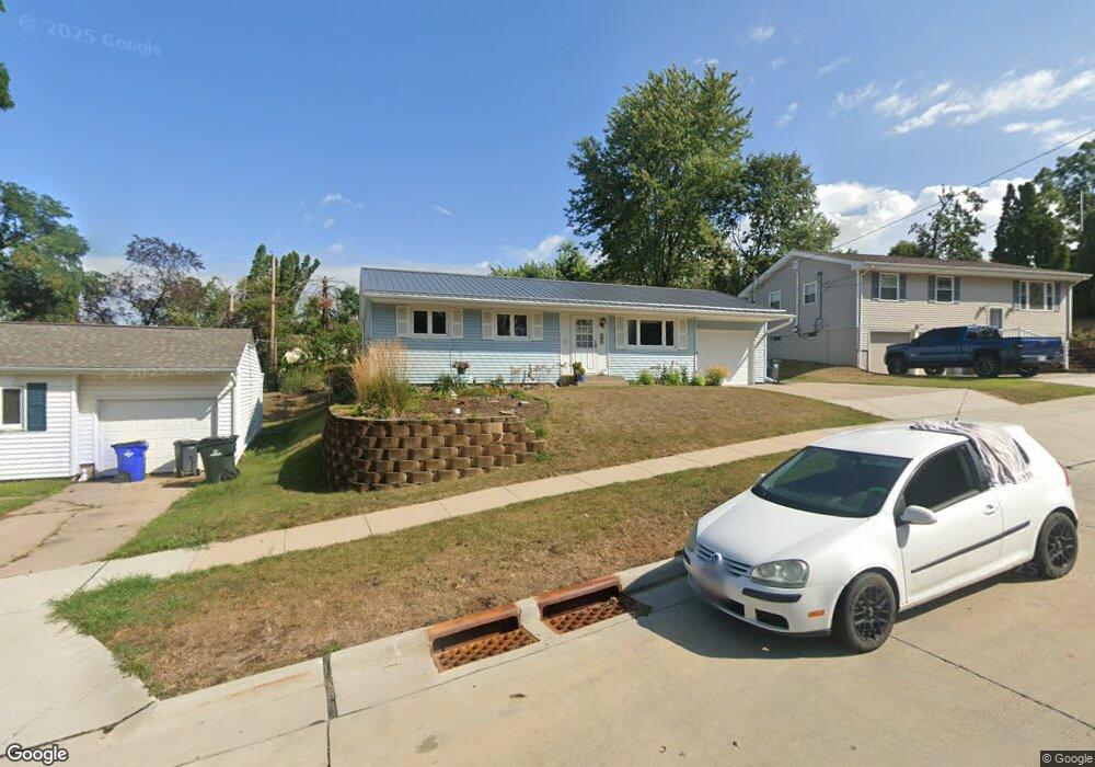 4000 14th Ave SE, Cedar Rapids, IA 52403 - photo 1