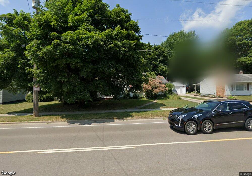 1014 N Hudson St, Lowell, MI 49331 - photo 1