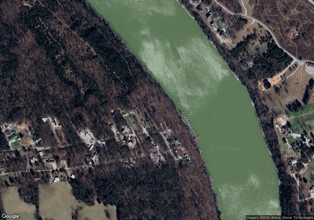 676 N Lake Dr, Burnside, KY 42519 - photo 1