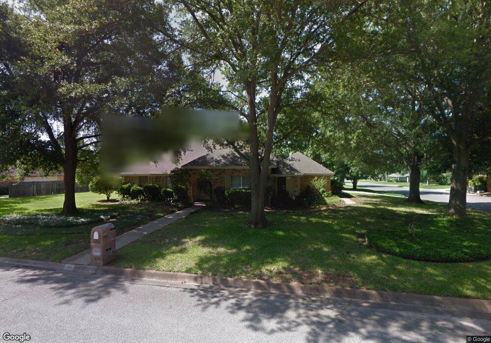 1100 Lynhurst Ln, Denton, TX 76205 - photo 1