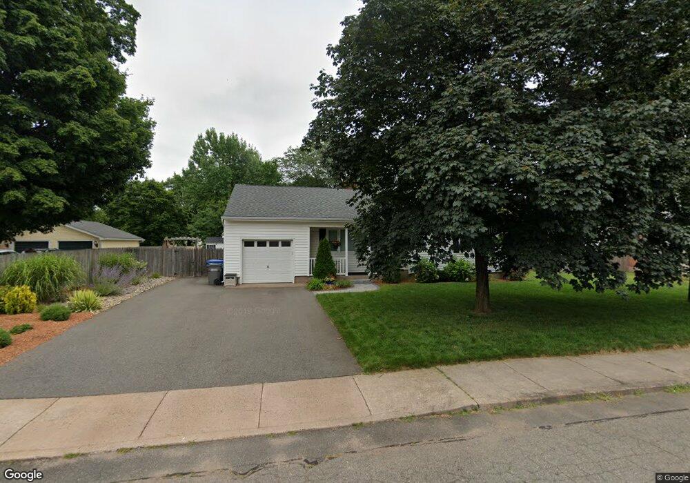 10 Hoffman Rd, Manchester, CT 06042 - photo 1