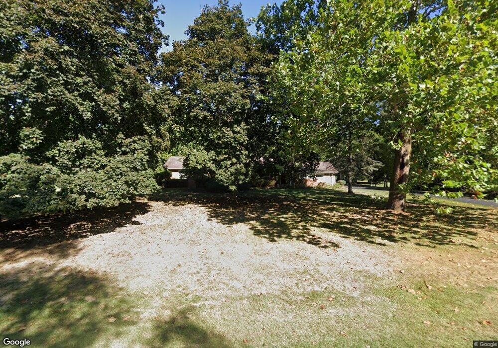 6730 Orinoco Cir, Bloomfield Hills, MI 48301 - photo 1