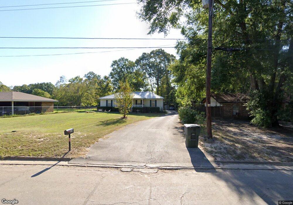 319 Lamar St, Nacogdoches, TX 75961 - photo 1