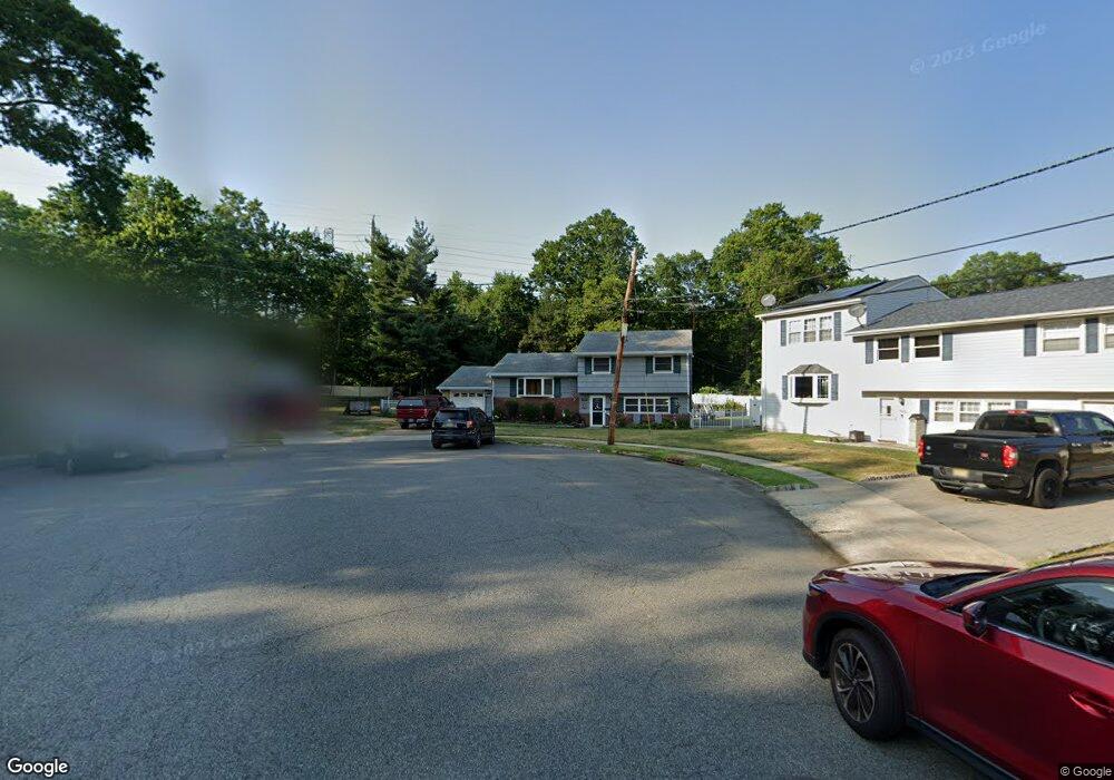 900 Terrace Ave, Woodbridge, NJ 07095 - photo 1