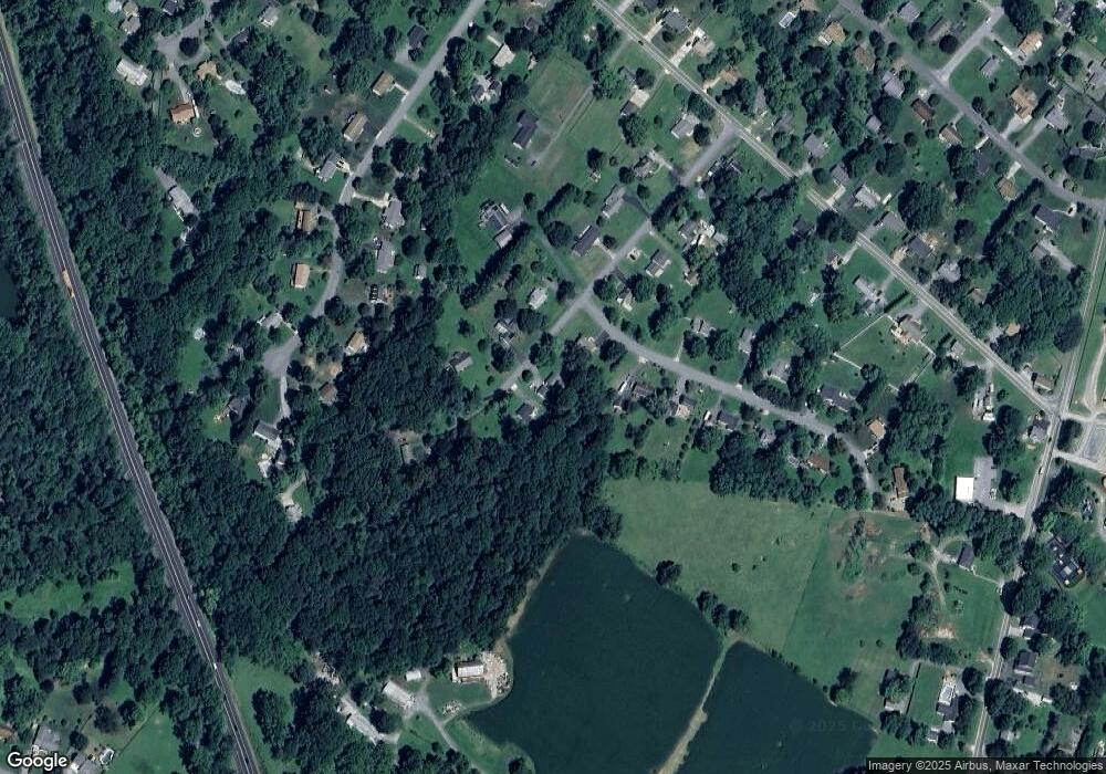 4413 Raymond Ave, Sykesville, MD 21784 - photo 1