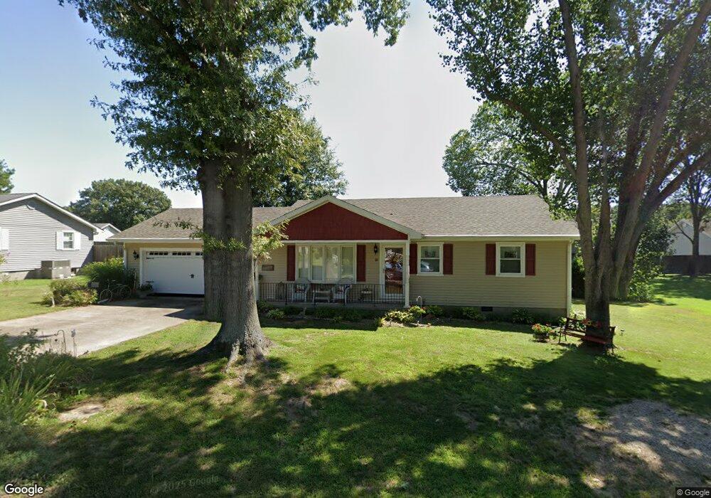 10 Acorn Dr, Harrisburg, IL 62946 - photo 1