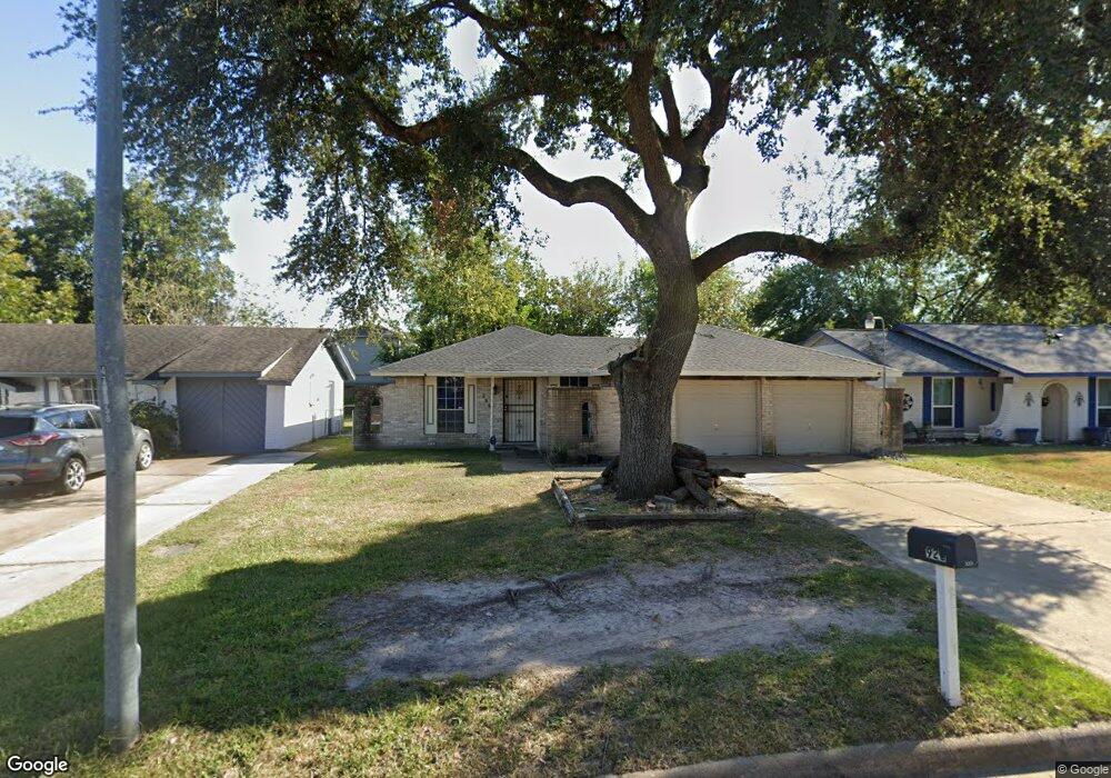 923 Cherry Spring Dr, Houston, TX 77038 - photo 1