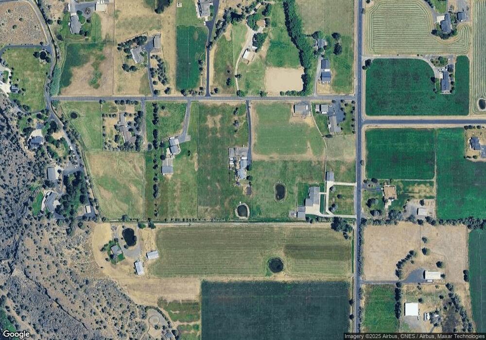 6130 SW Zenith Ave, Redmond, OR 97756 - photo 1