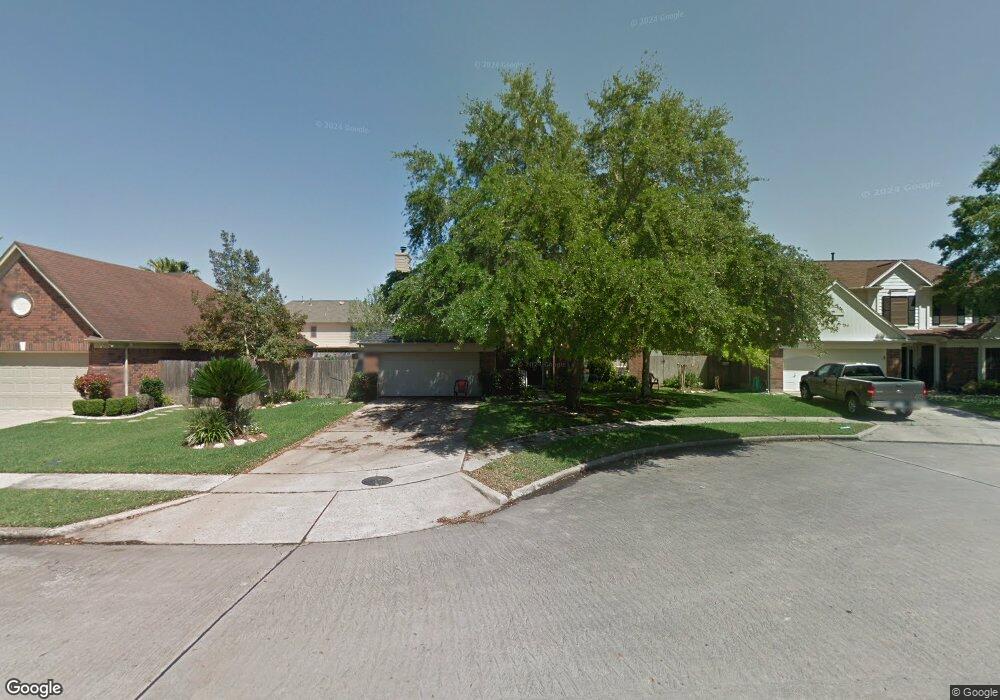 4011 Hazelwood Dr, Pearland, TX 77584 - photo 1