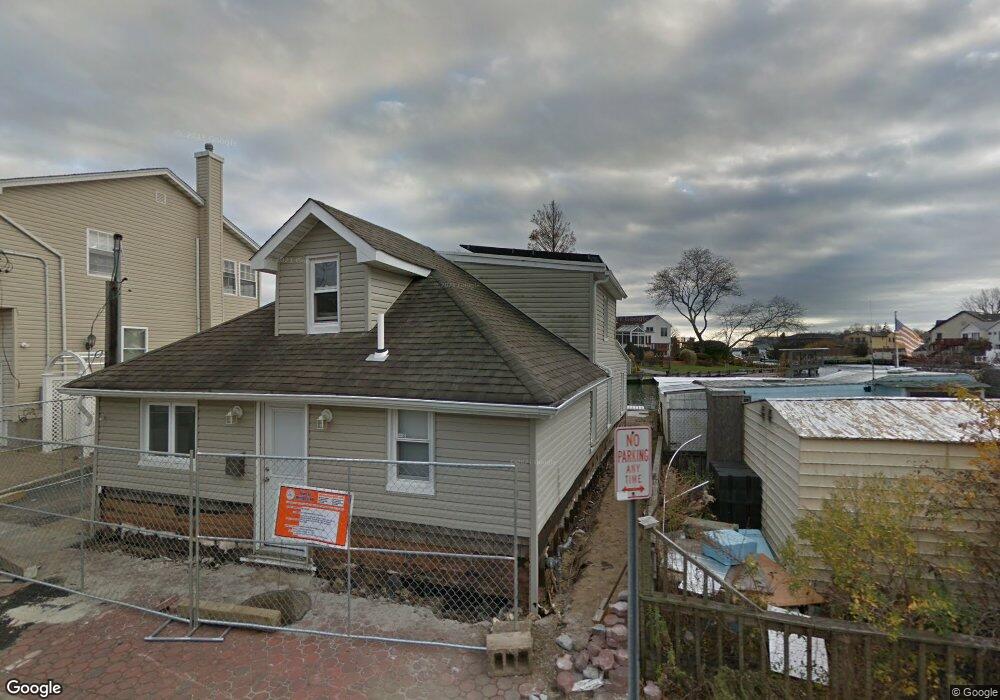 26 Fishermans Rd, Baldwin, NY 11510 - photo 1