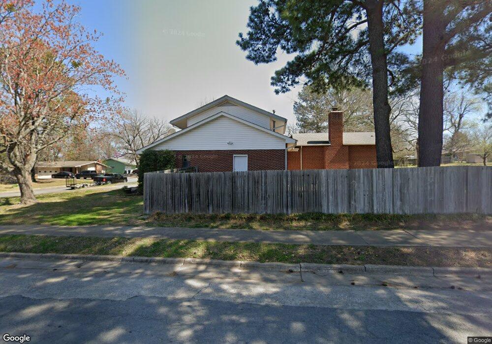 700 Victor St, Tahlequah, OK 74464 - photo 1