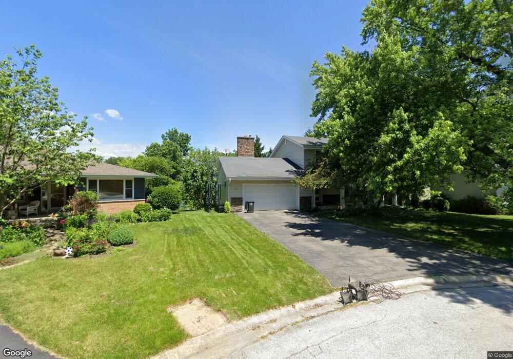 817 Greenwood Ct, Batavia, IL 60510 - photo 1