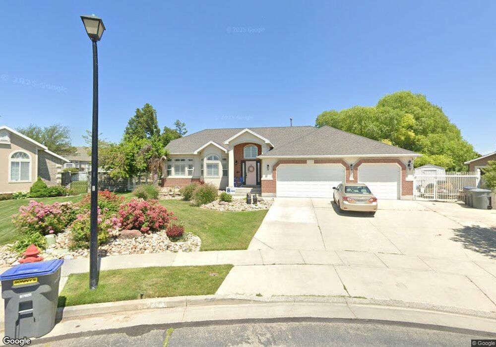 2424 W Chapel Rim Cir, South Jordan, UT 84095 - photo 1