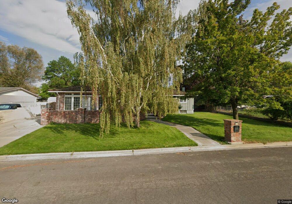 370 E Minor St, Winnemucca, NV 89445 - photo 1