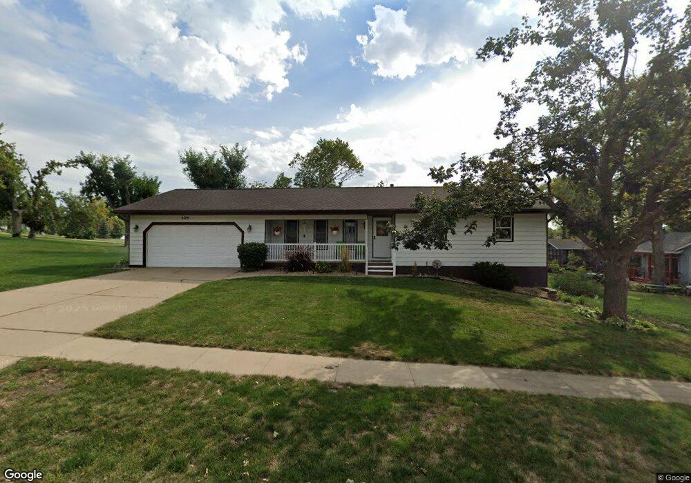 2719 29th St SW, Cedar Rapids, IA 52404 - photo 1