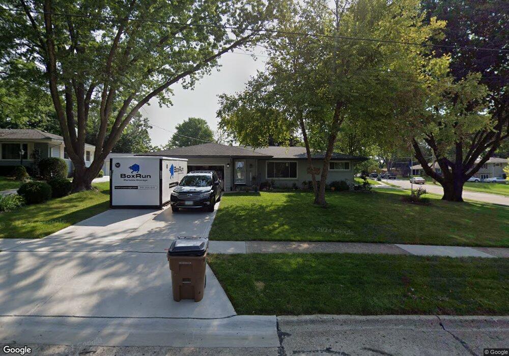 1941 NW 81st St, Clive, IA 50325 - photo 1