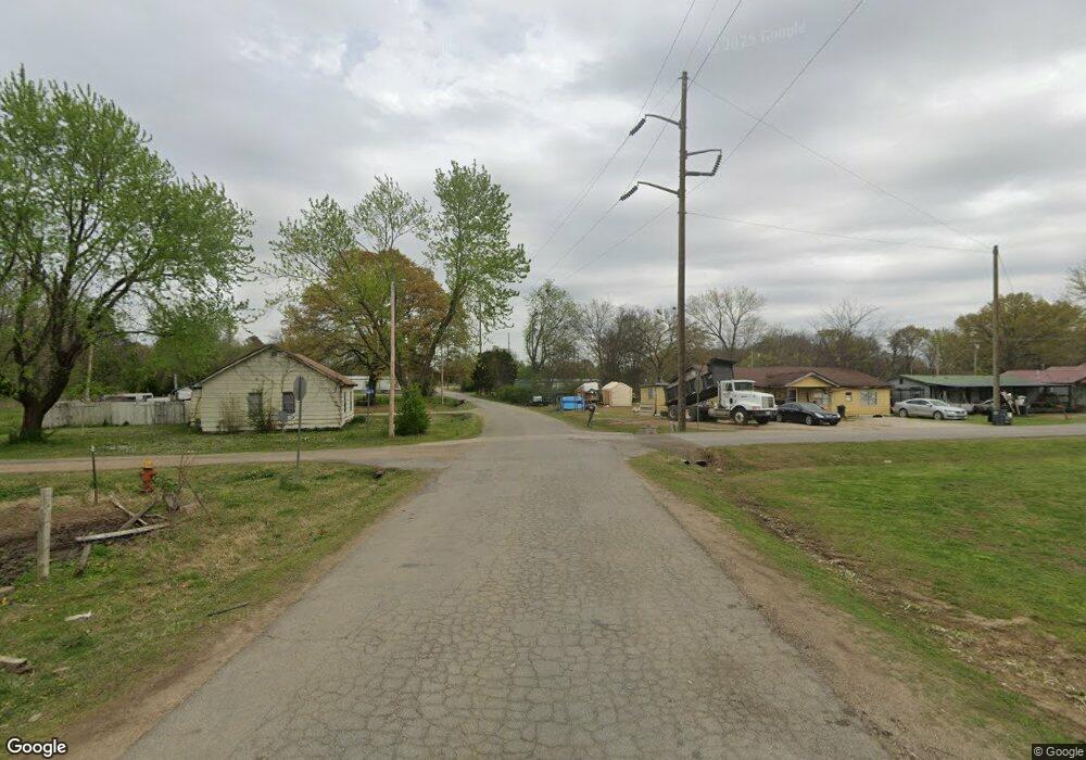 410 Sanders St, Vian, OK 74962 - photo 1