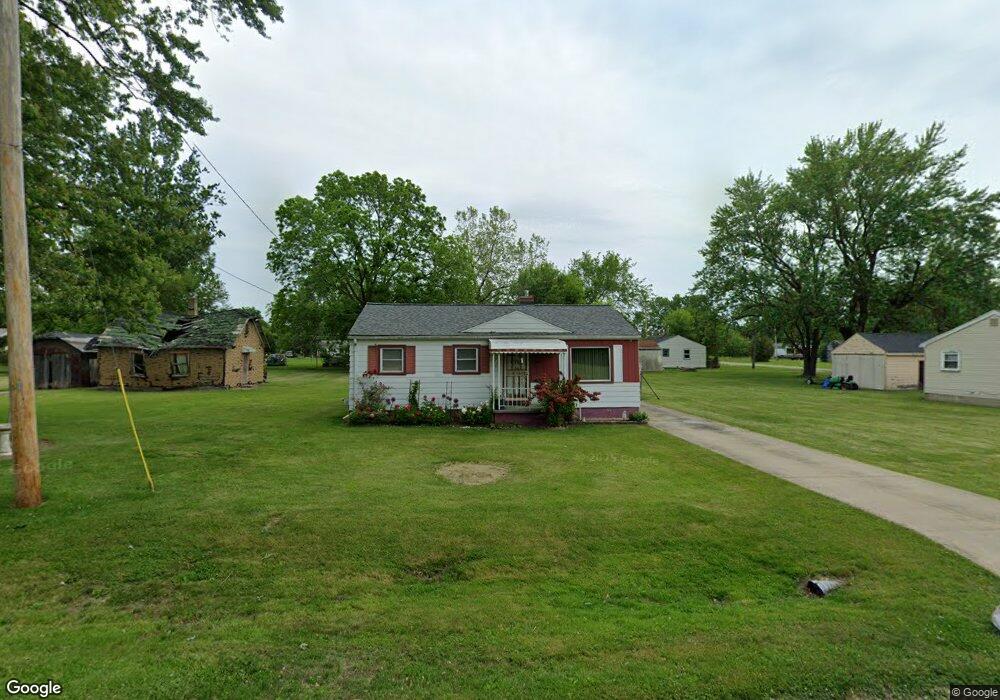 1213 Holtslander Ave, Flint, MI 48505 - photo 1