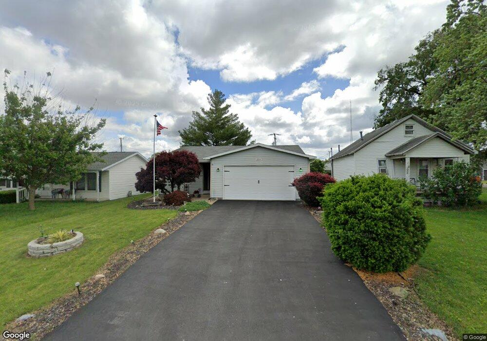 1004 N 16th St, Mattoon, IL 61938 - photo 1