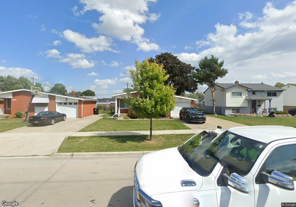 30446 Calahan Rd, Roseville, MI 48066 - photo 1